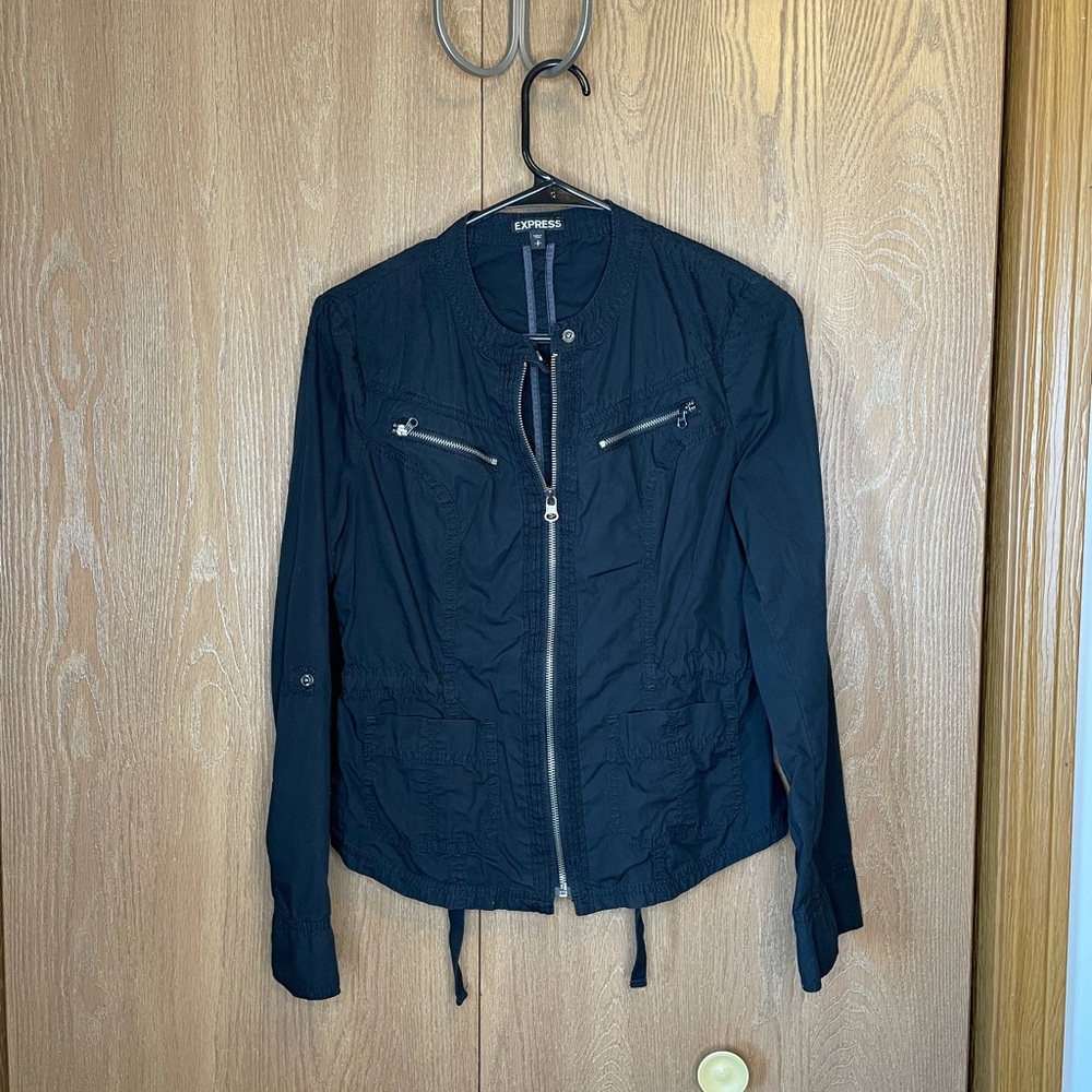 Express black light jacket